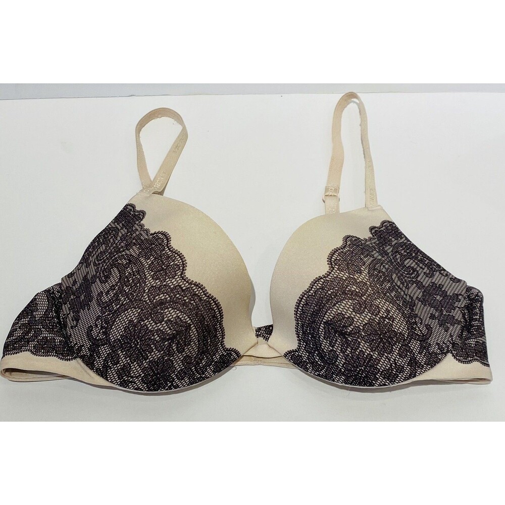 Victoria’s Secret Very Sexy Lightly Lined Plunge Bra Beige Grey Printed Lace 34B